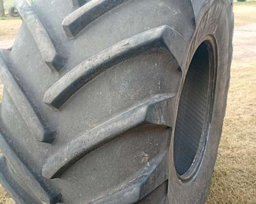 Goma Michelin 800/65r32 Radial.