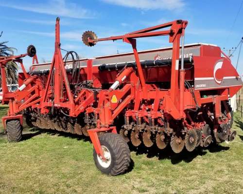 Sembradora Crucianelli Pionera 4017