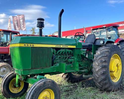 Tractor John Deere 4530