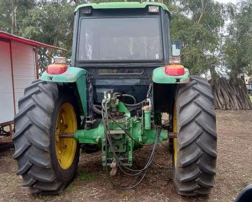 Tractor John Deere 6415 2005 con Pala JD
