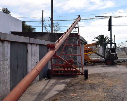 Elevador de Cereal 15 Mts de Largo 22 Diámetro