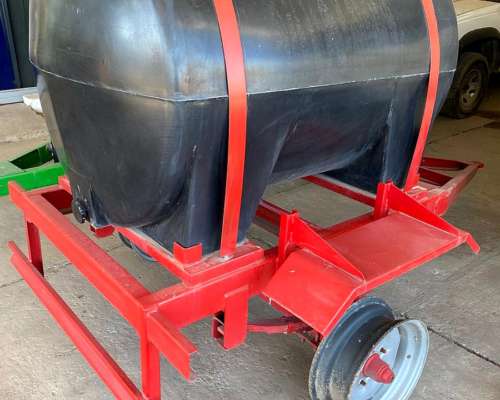 Acoplado Tanque PVC SYL 1200lts