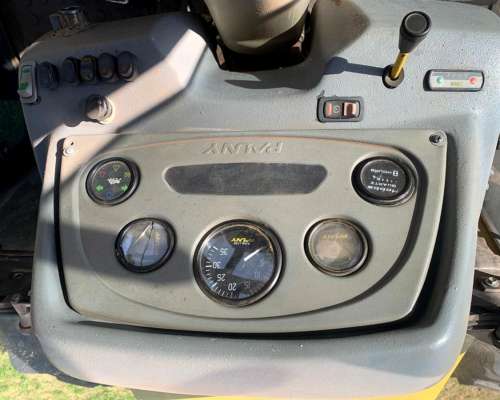 Tractor Pauny 250 - año 2011