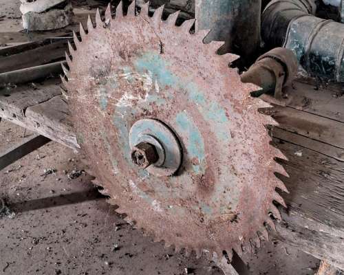 Sierra Circular de 50 cm Diametro con Eje y Polea para Motor