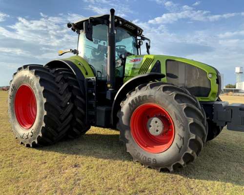 Tractor Claas Axion 940