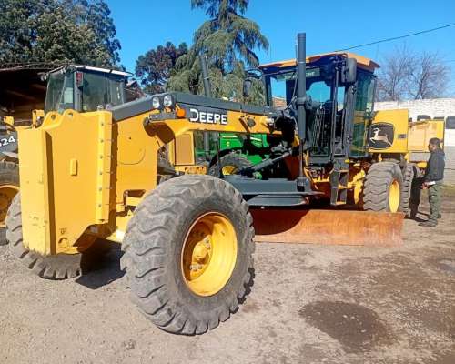 Motoniveladora John Deere 620g
