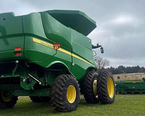 Cosechadora John Deere S 680 año 2012