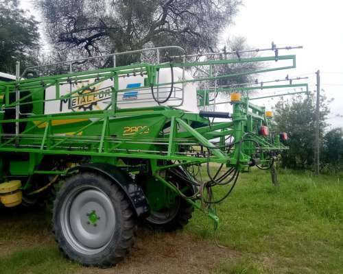 Pulverizador Metalfor 2800 año 2010