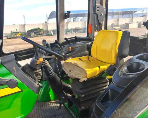 30tractor John Deere 5425, año 2009
