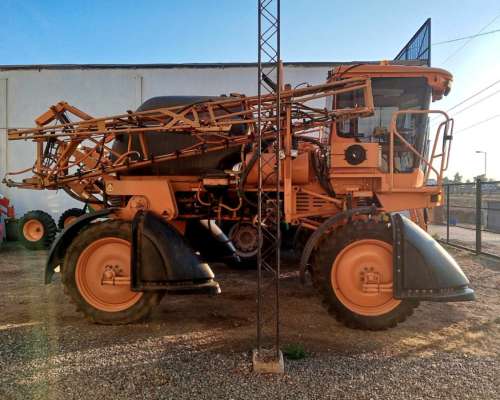 Jacto Uniport 2500 de 21 Mts de Ancho con 4 Cortes