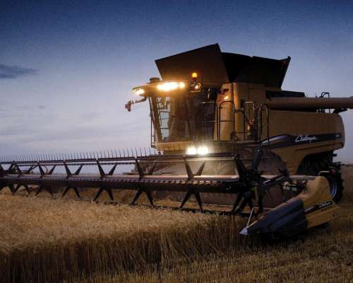 Cosechadora Challenger 540 C. con Draper Dynaflex 40 Pies
