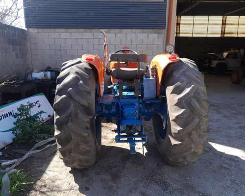 Tractor Fiat 800