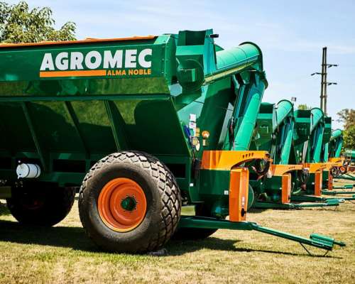 Acoplado Tolva Autodescargable 23 25 TN Agromec