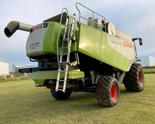Cosechadora Claas Lexion 570 con Plataforma de 30 Pies