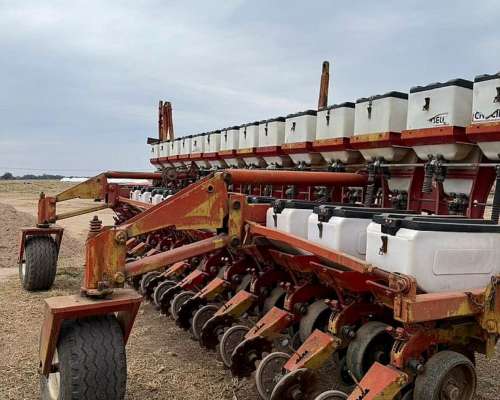 Sembradora Crucianelli Gringa IV 14 a 52 Doble Fertilización