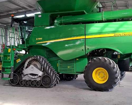 Cosechadora John Deere S790, año 2023