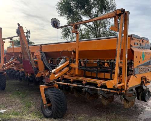 Agrometal TX Mega 16 a 52 Sfoggia Neumatica