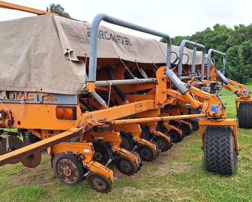 Sembradora de Granos Gruesos Agrometal TX Mega de 12 a 70 cm