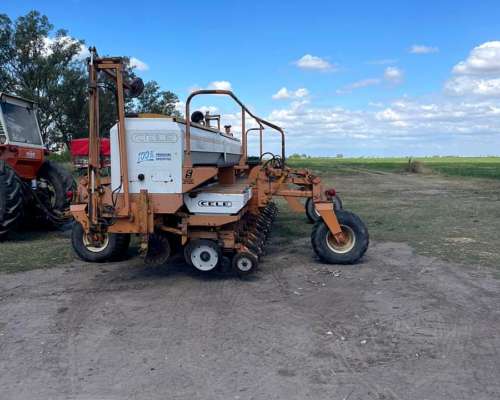 🌱🚜 Sembradora Cele 7000 📅 año 2010