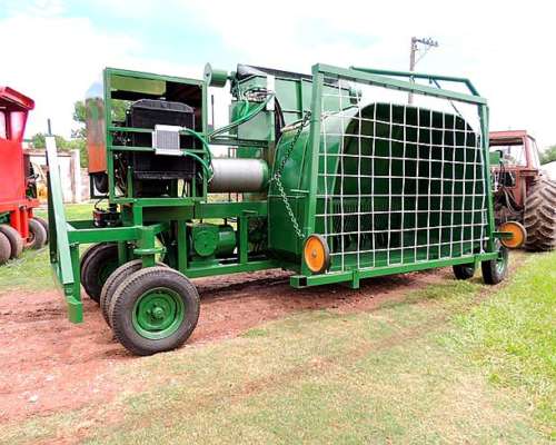 Embolsadora de Forraje 9/10 Pies con Motor 160hp Metabel