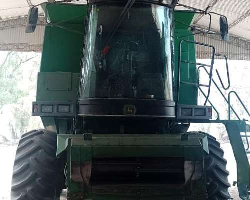 Cosechadora John Deere 1450, 5.000 Hs Motor, con Maicero