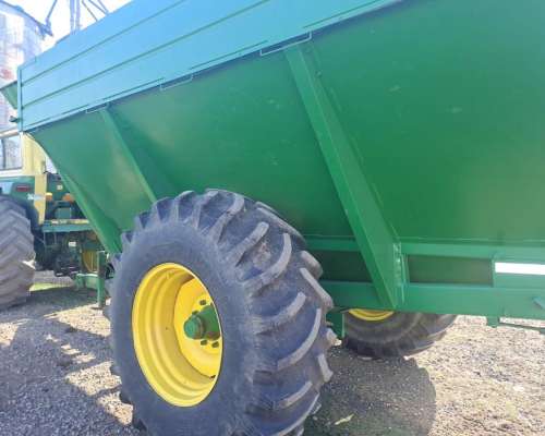 Tolva Auto Descargable Marca Ombu