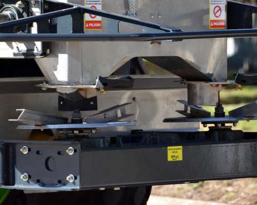 Fertilizadora Bernardin Quantum 8000/10000 Lts