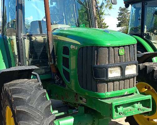 Tractor John Deere 6110j -2016