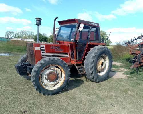 Tractor Fiat 780 Doble Tracción y Tres Puntos
