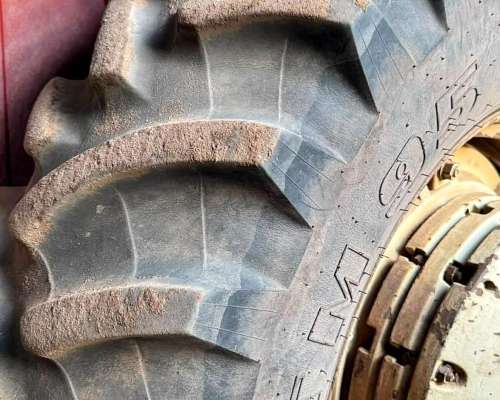 Tractor Massey Ferguson 4292 con Pala