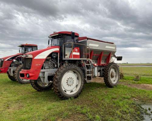 Fertilizadora Fertec Fertil 824.