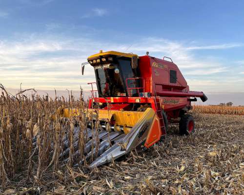Cosechadora Don Roque 125 con Maicero Equipo Enganchado