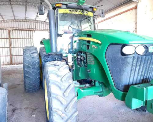 Tractor John Deere J7210. con Tres Puntos.