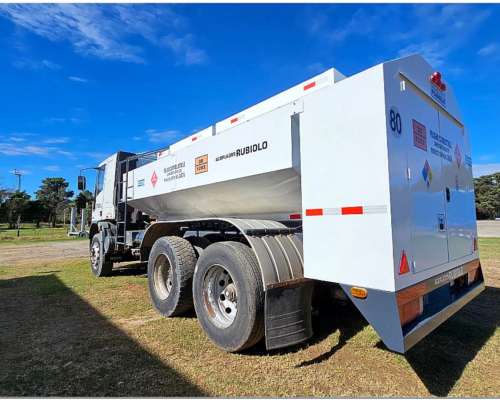 Carrocería Tanque para Montar en Camión para 8.000 Litros.