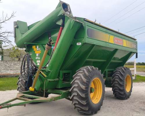 Tolva Ascanelli 18 Tons año 2007 con Balanza