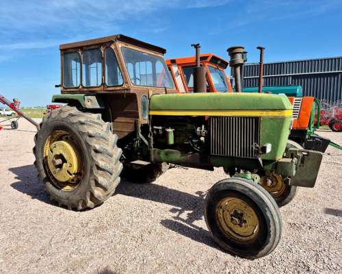 Tractor John Deere 3530