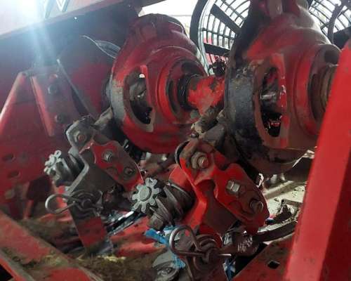 Enfardadora Massey Ferguson, Impecable