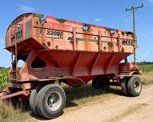 Akron Sfc, 22.000, con Chimango Simple