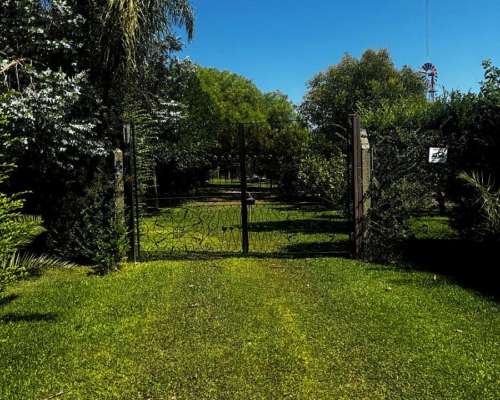 Campo Agrícola con Mejoras 27 Has.