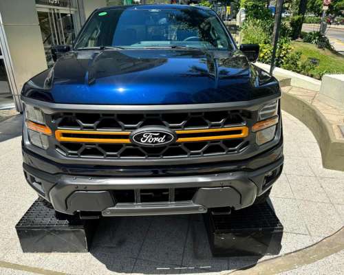 Ford F-150 5.0l V8 Tremor 4X4 AT