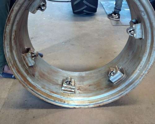 Vendo Llanta MF 18-4-34