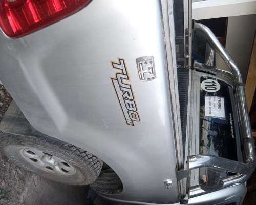 Camioneta Toyota Hilux 4X2