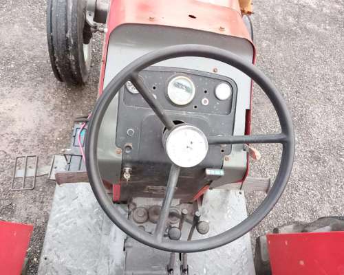 Tractor Massey Ferguson 1195