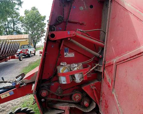 Rotoenfardadora Mainero 5820 en Buen Estado General