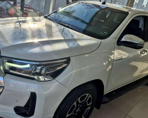 Toyota Hilux SRX 4X4 (2021)