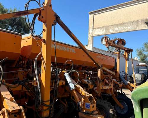 Agrometal MXY2 46a21 con Kit de Grueso Grano Fino Combinada