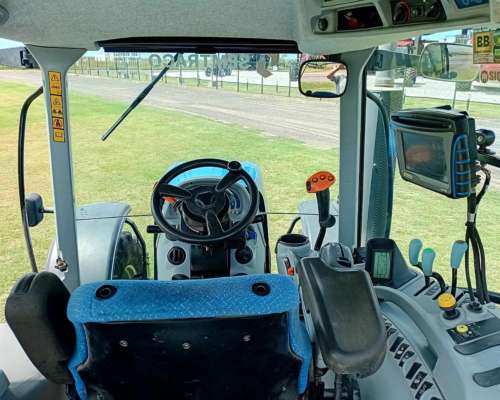 New Holland T7060 - año 2014
