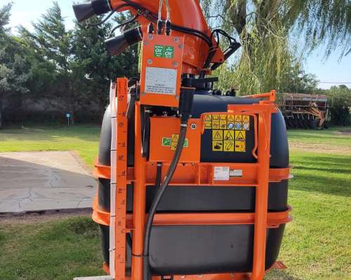 Cañon Pulverizador Jacto AJ 600 3p - Tambo, Feed Lot, Mosca