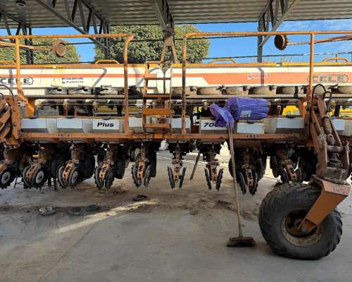 Sembradora Cele de 14/52 con Fert Lateral