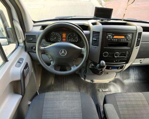 Hermoso Motorhome Mercedes Benz Sprinter 515 para 4 Personas